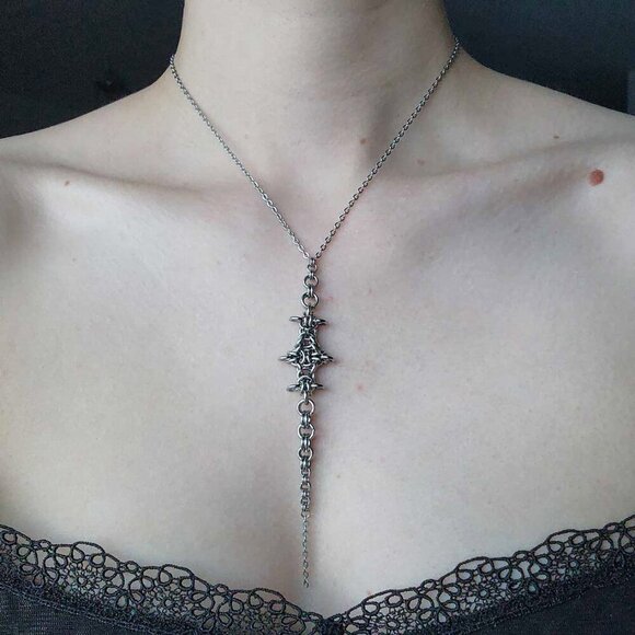 Gothic long silver rosary necklace ✦ Unique long medieval chainmaille necklace ✦ - Picture 4 of 8